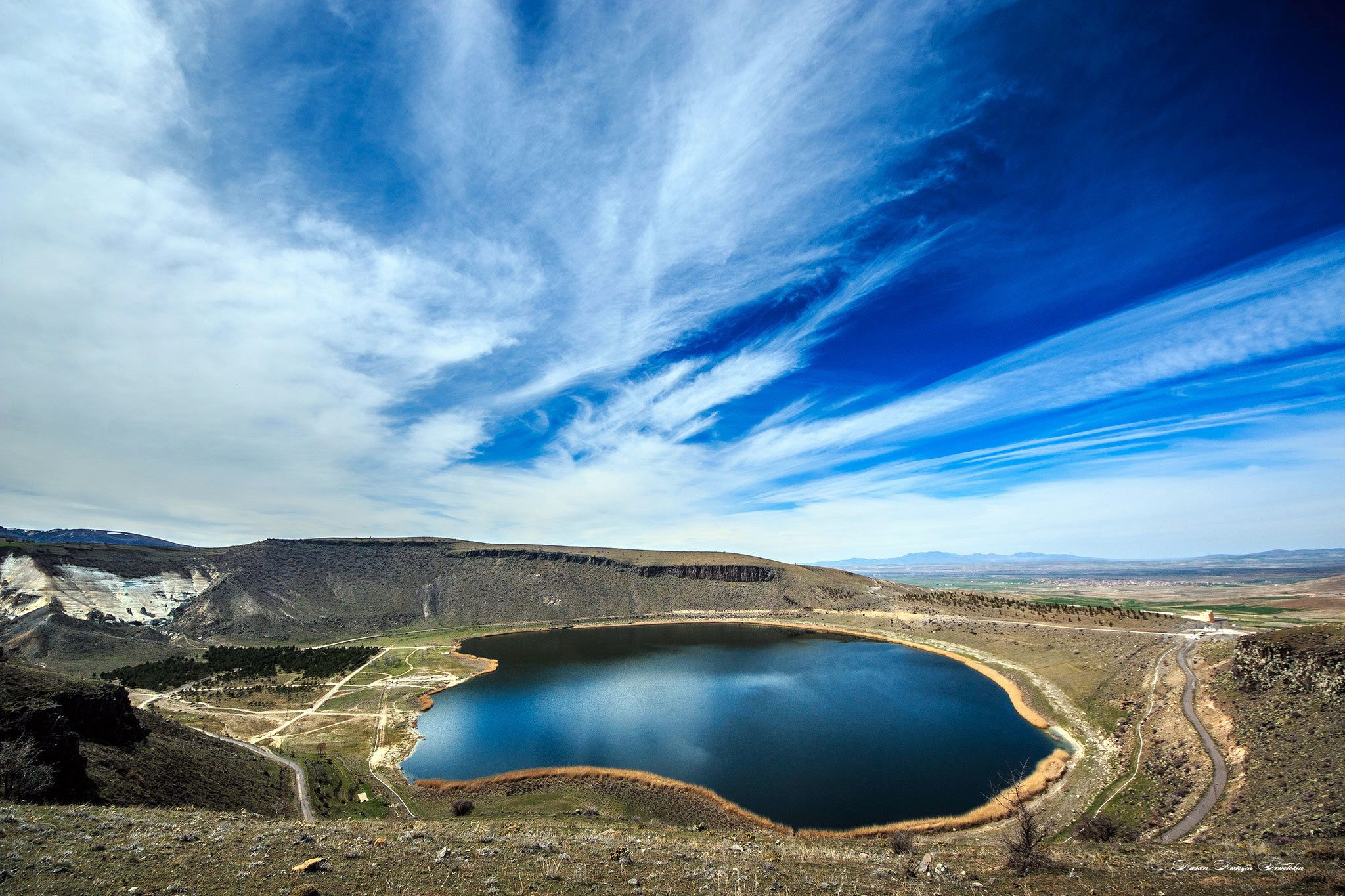 Narlıgöl Krater Gölü ve Efsanesi
